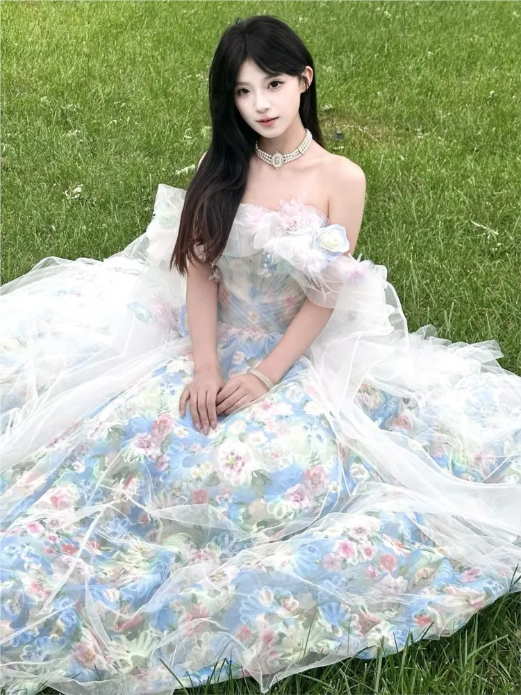 

A new blue light luxury and niche adult dress for vocal hosting performances