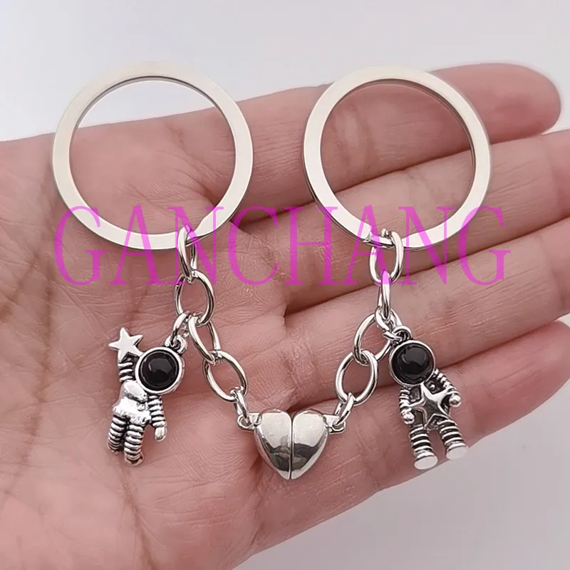 New Design Keychain Astronaut Star Magnetic Button Key Ring Spaceman Key chains For Couple Friend Gifts DIY Handmade Jewelry