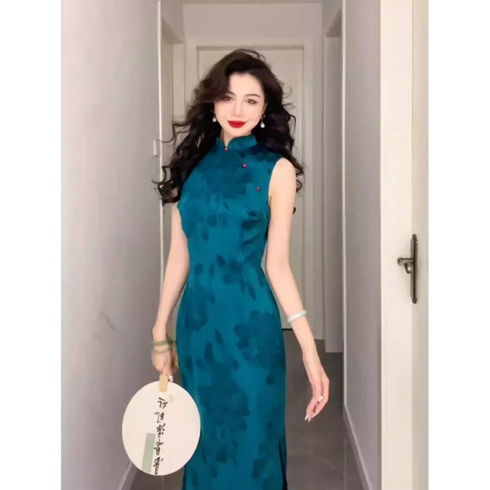 

Женское летнее платье-халат Ele Long ZhiYu из высококачественного полиэфирного волокна, новинка 2025 года, новый дизайн