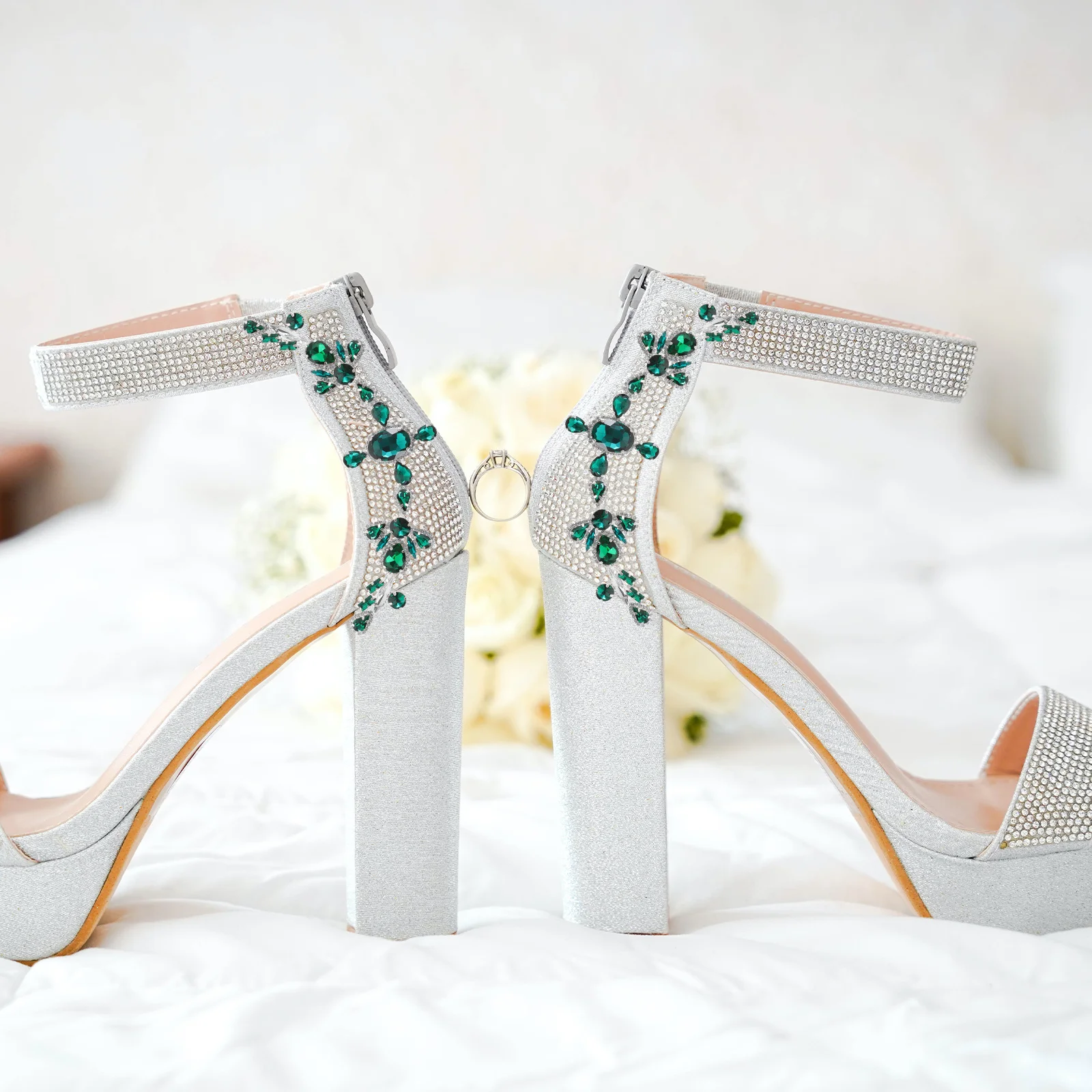 

Rhinestone Flower Chain Decor Shiny Applique Patches Glitter Ornament Clothing Supplies Sewing Decors Handbag Shoes