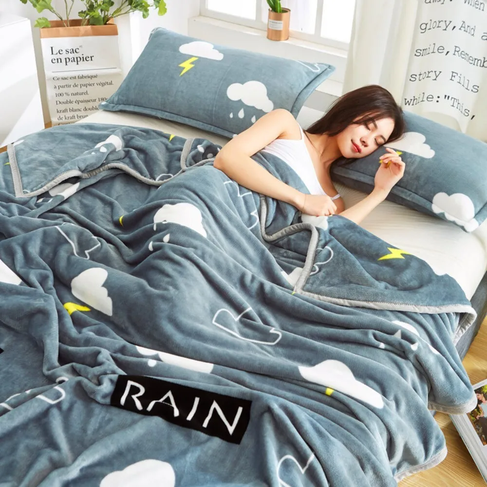 

Thickened Coral Fleece Velvet Air Conditioning Cover for Kids Nap Gift Blanket Soft Warm Plush Throw for Children Use