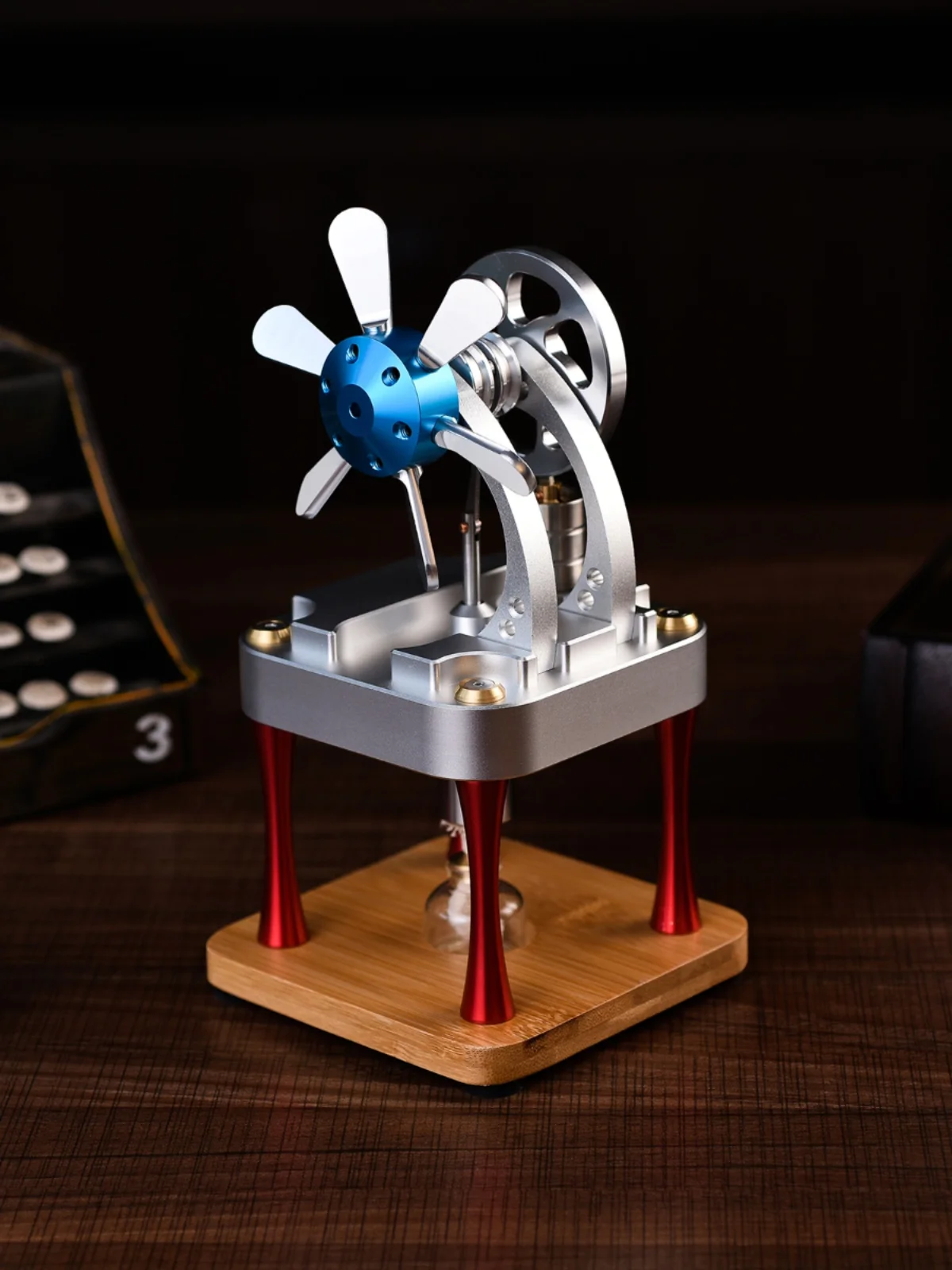 Scientific water-cooled metal power cylinder can start low-temperature and high-temperature all-metal Stirling engine