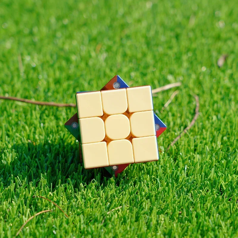 Cubes, Puzzles, Toys, The Best Magnetic Gifts, Professional 3X3, Unique, Fast, Silent, No Lag, Ultra-high-speed Rotation.