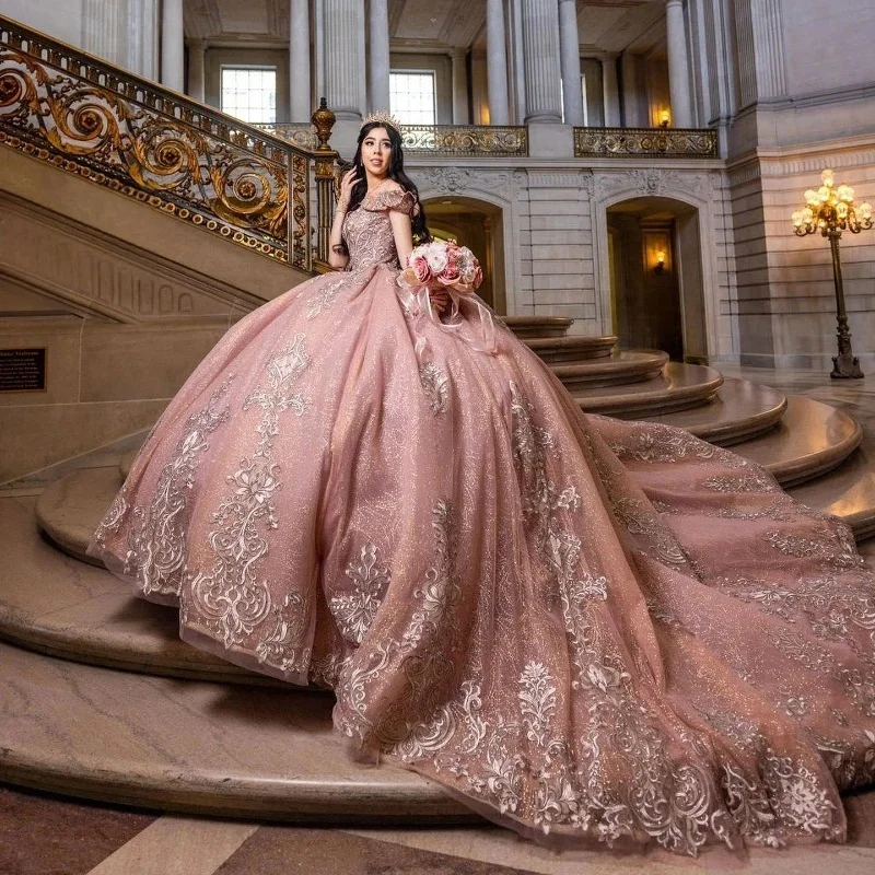 

Фиолетовое бальное платье Quinceanera 2025 года, сексуальное бальное платье на тонких бретельках с бусинами и аппликациями, оборками, длинные вечерние платья для выпускного вечера на заказ 04