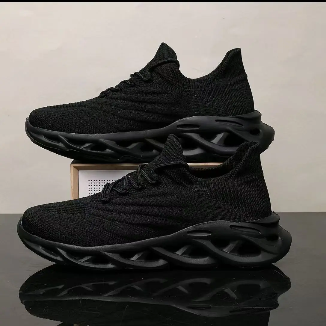 

2026 Пара дышащих сетчатых туфель, высококачественная модная противоскользящая мягкая подошва, легкая дезодорирующая обувь, размер 36-48