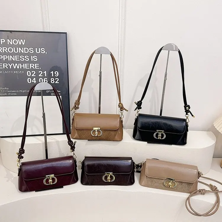 

Стильная мини-сумочка-клатч в винтажном стиле, модная повседневная сумка для женщин, сумка через плечо с металлическими акцентами, роскошная сумка для подгузников.