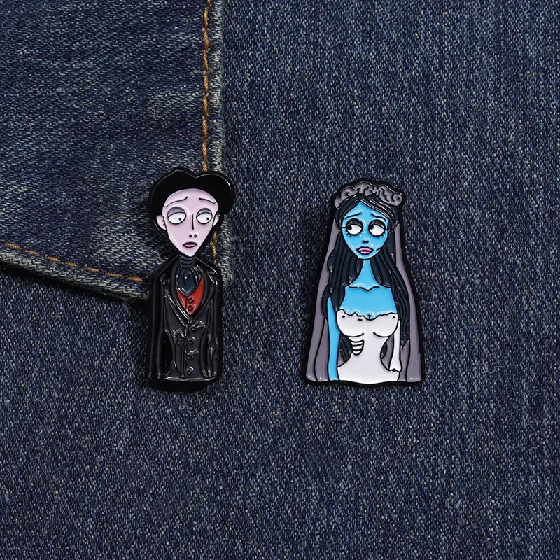 2 Pcs Couple Brooch New Film TV Bride Groom Hat Clothing Backpack Accessories Metal Badges Decoration Jewelry