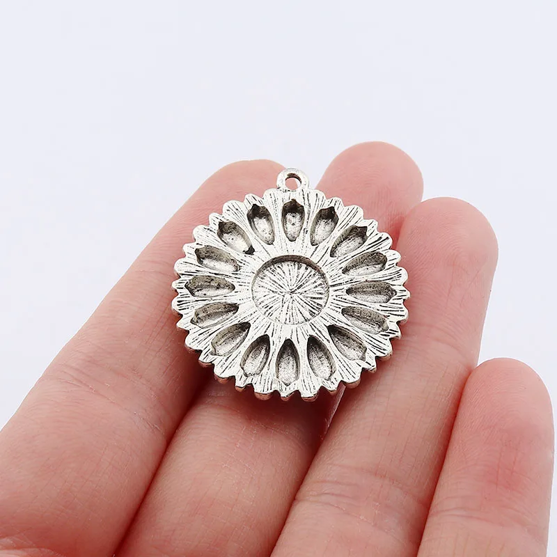 4 x Tibetan Silver Boho Imitation Turquoises Stone Flower Charms Pendants For DIY Necklace Making Findings Accessories 34x31mm