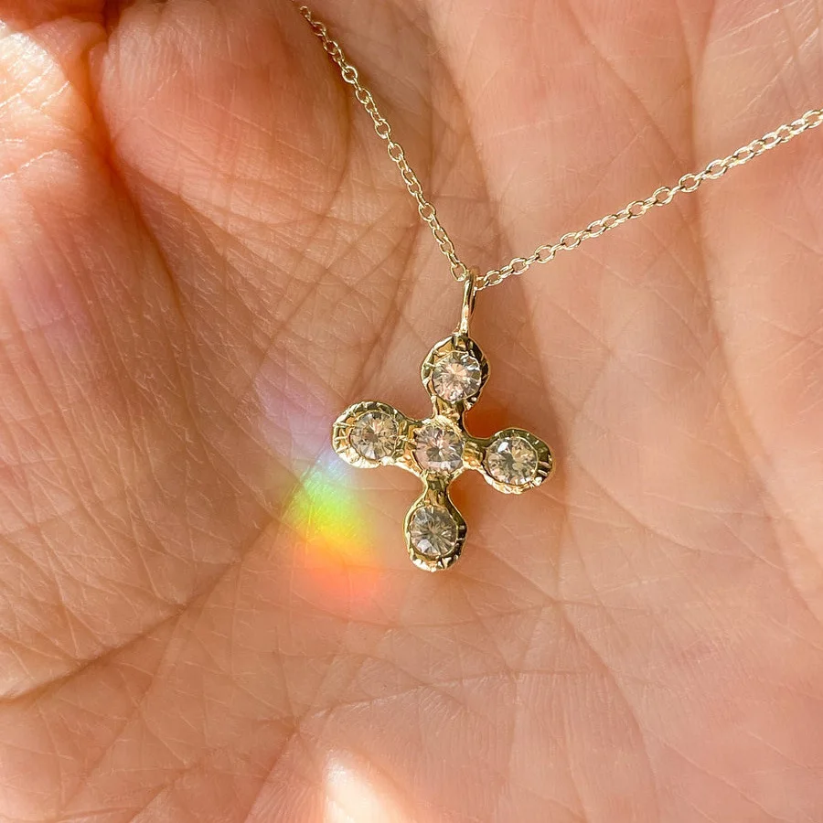 Collar con Cole de Cruz de Vampiro para Mujer, Joyería de Moda con Elementos 3D, Correa para Ceco, 00% Fibra de Triac...