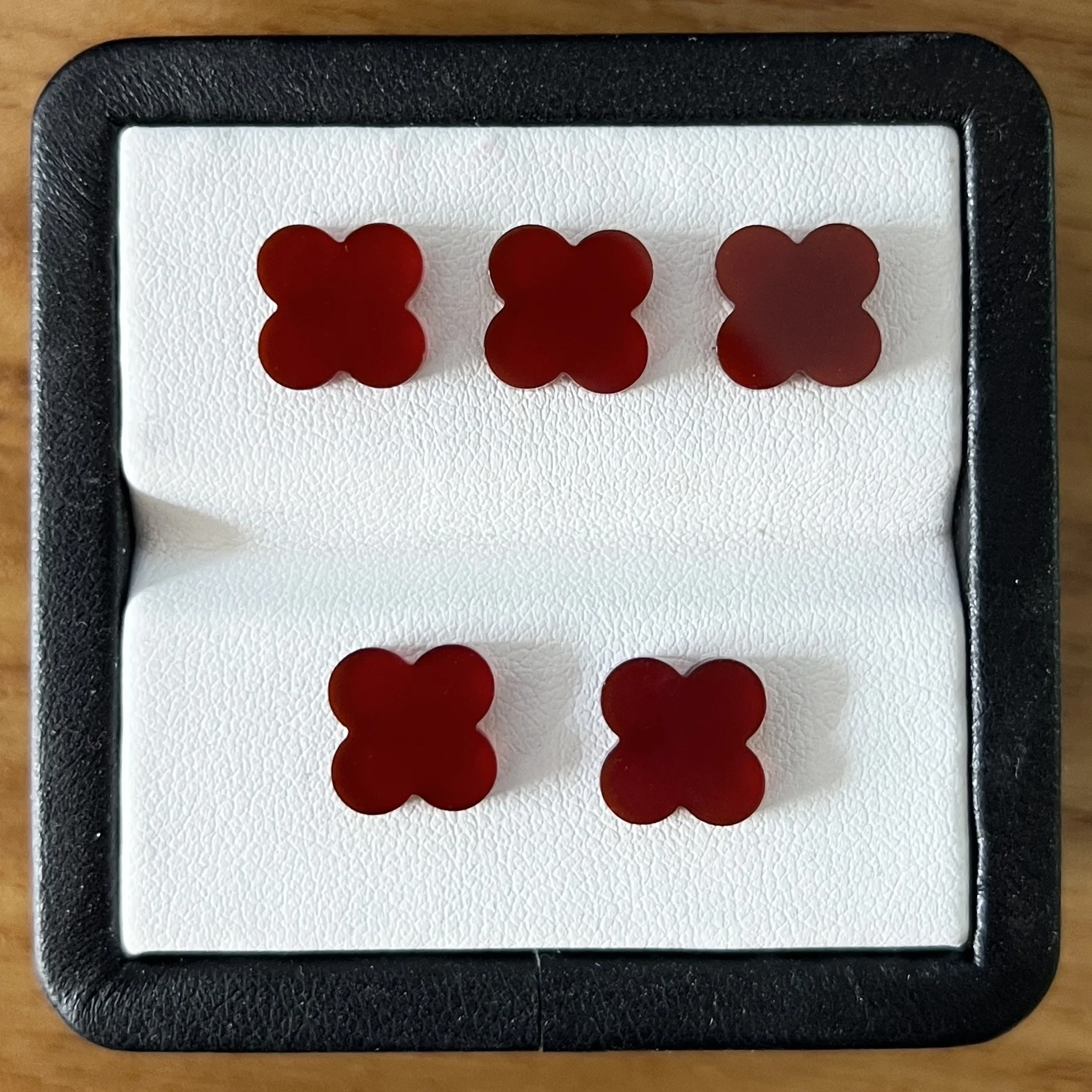 5PCS/Lot 8x8x2mm-14x14x2mm Flower Gemstones Natural Red Agate Four Leaf Clover Stones For Pendant