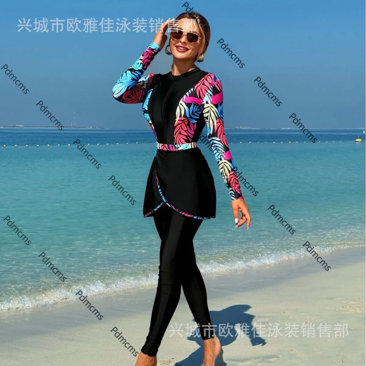 

2025 new European and American bikini suit sexy printing long-sleeved short skirt Muslim swimsuit