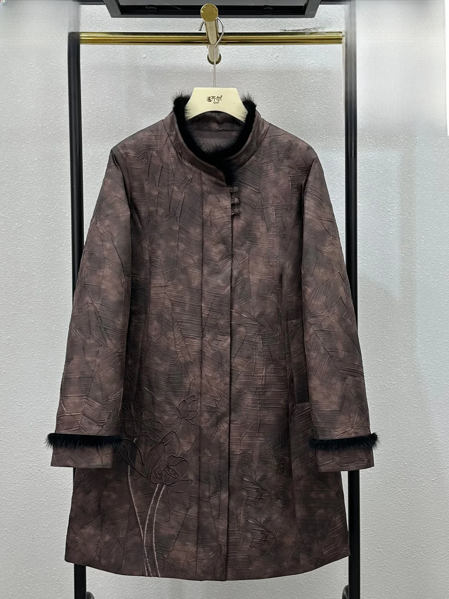 

Ele Mommy Du down Jaet 2025 New Sle Mid-Length Embroidered Chinese Sle Winter Coat with Mink Collar for ly W...