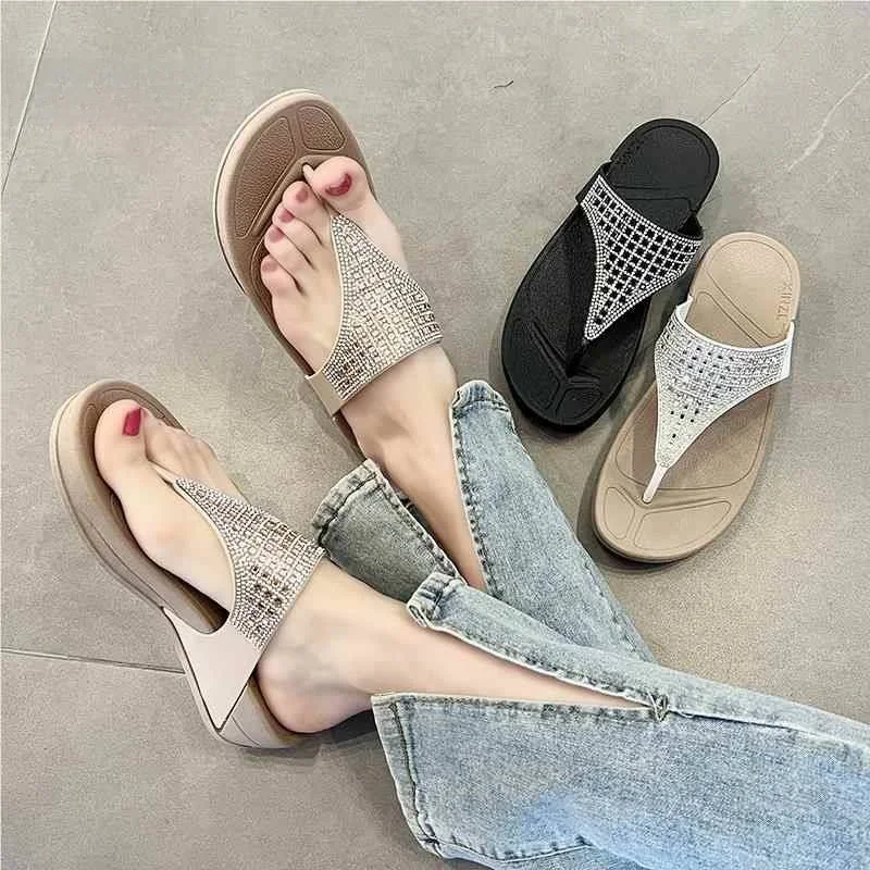 

Faionable Thi Heel Sandals Women's Summer Outdoor Wear Bla Diamond Beach Sandals Slip-On Casual Slippers EVA Material