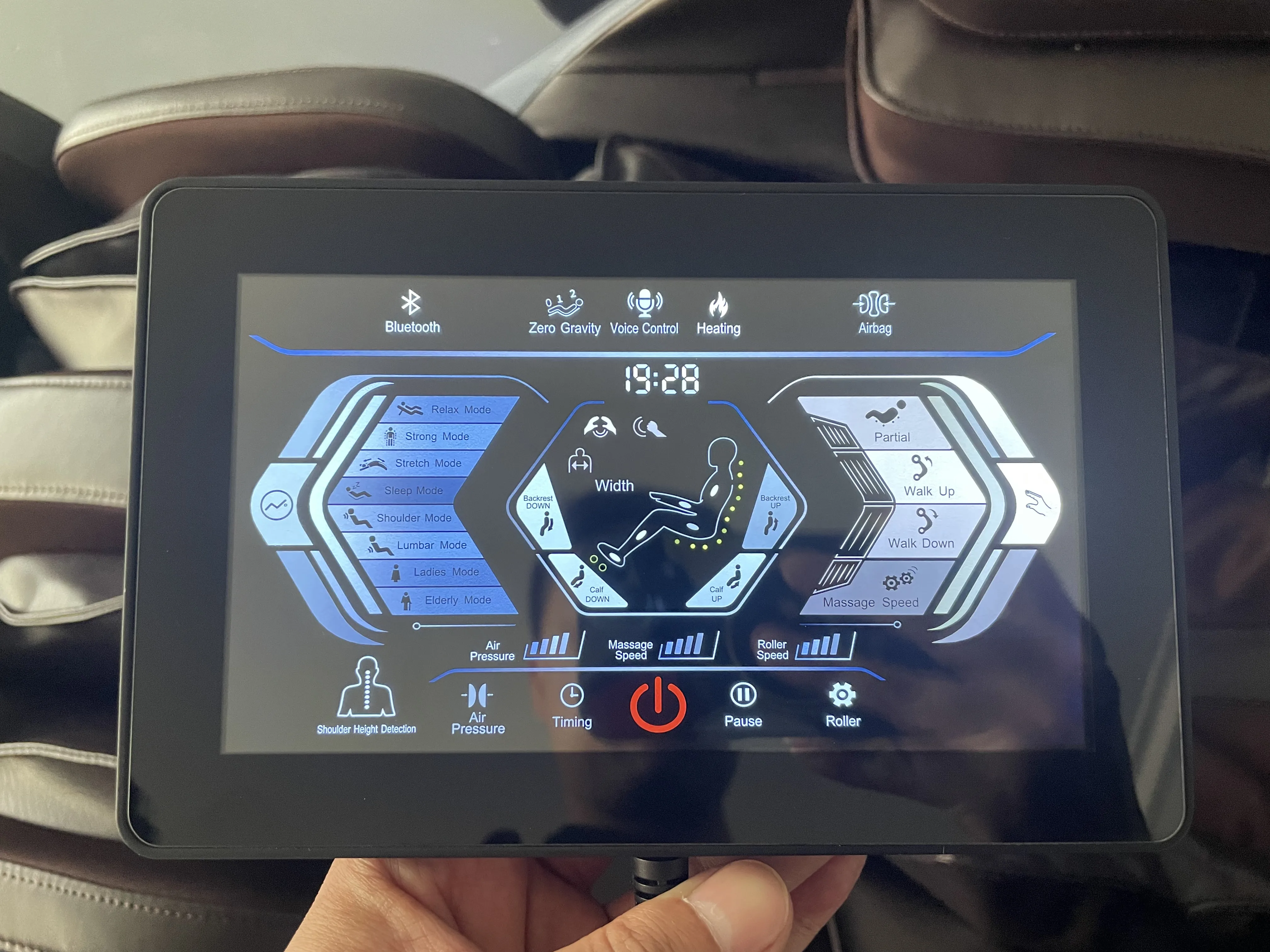 2024 New L15  High End 4D Zero Gravity Full Body Spa Sl Track Electric AI Smart Heat Sofa Robot Hand Luxury Massage Chair