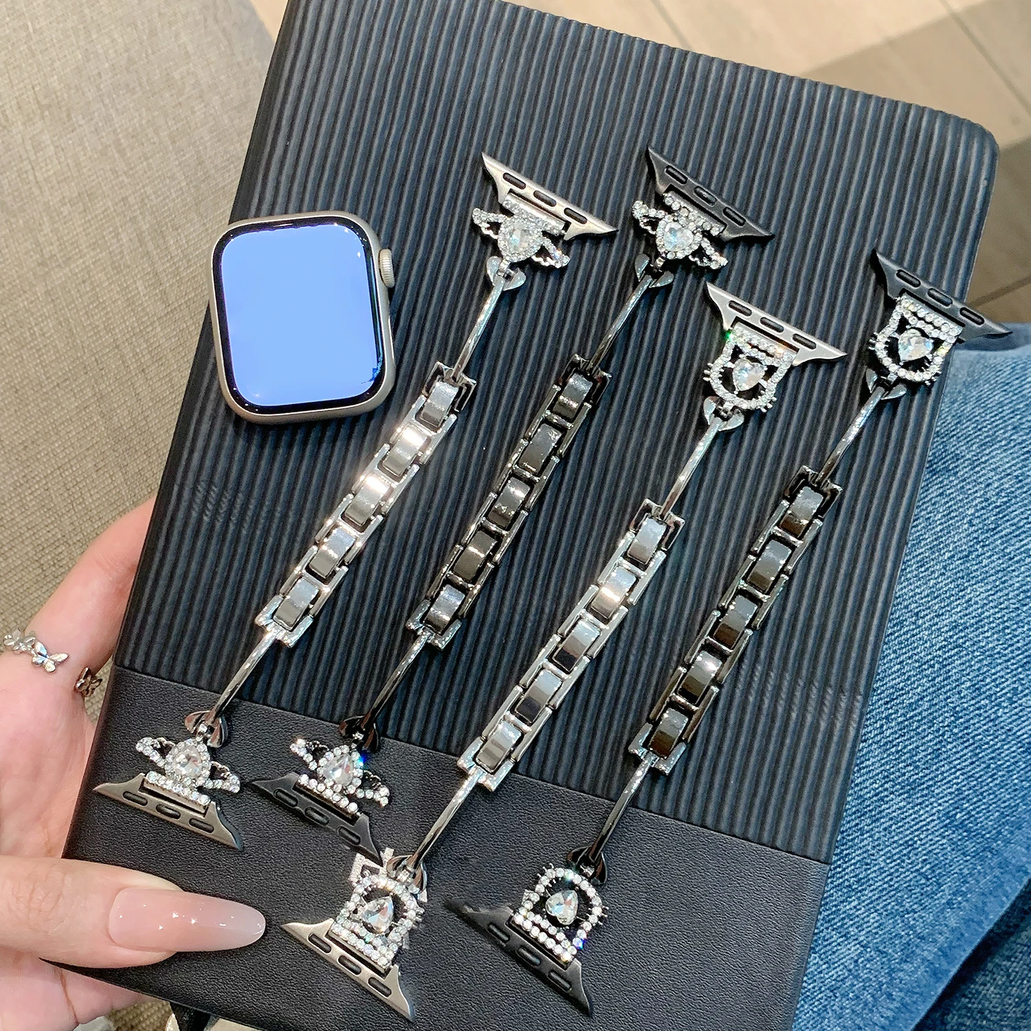 

Love Angel Metal Strap for Apple Watch 46/45/44/42/41/40mm Sparkling Heart Diamond Strap for iWatch S11 Ultra S10 9 8 7-1