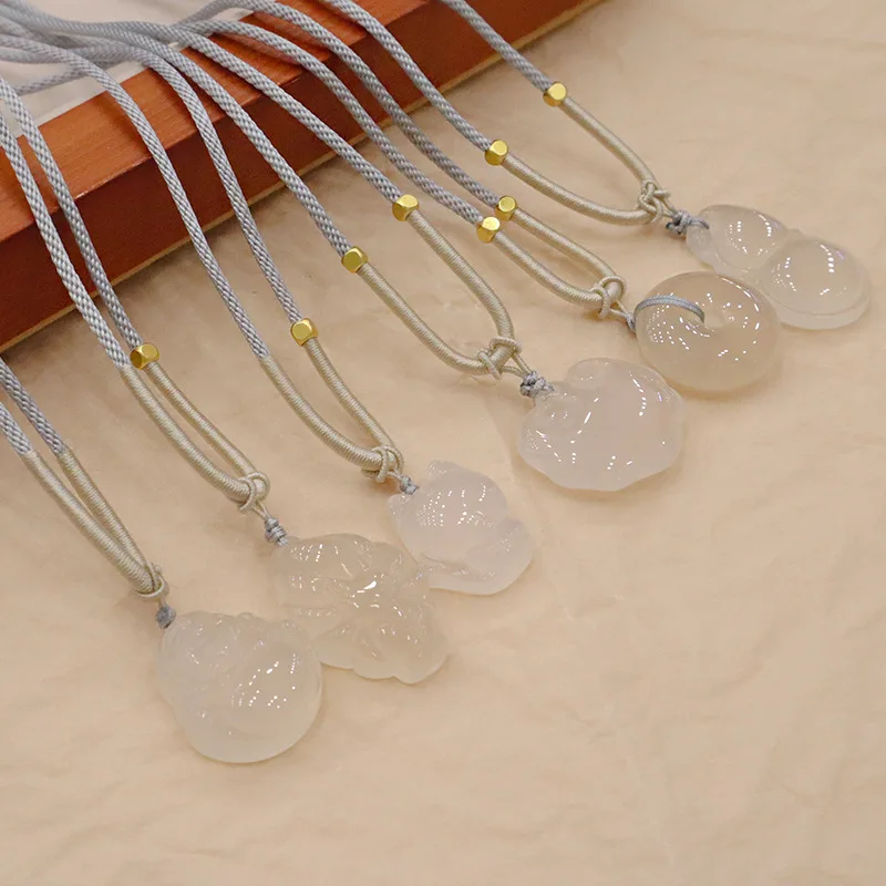 

New Chinese Style Peace Buckle Necklace Chalcedony Fox Gourd Pendant Niche Jewelry Perfect Festival Gift