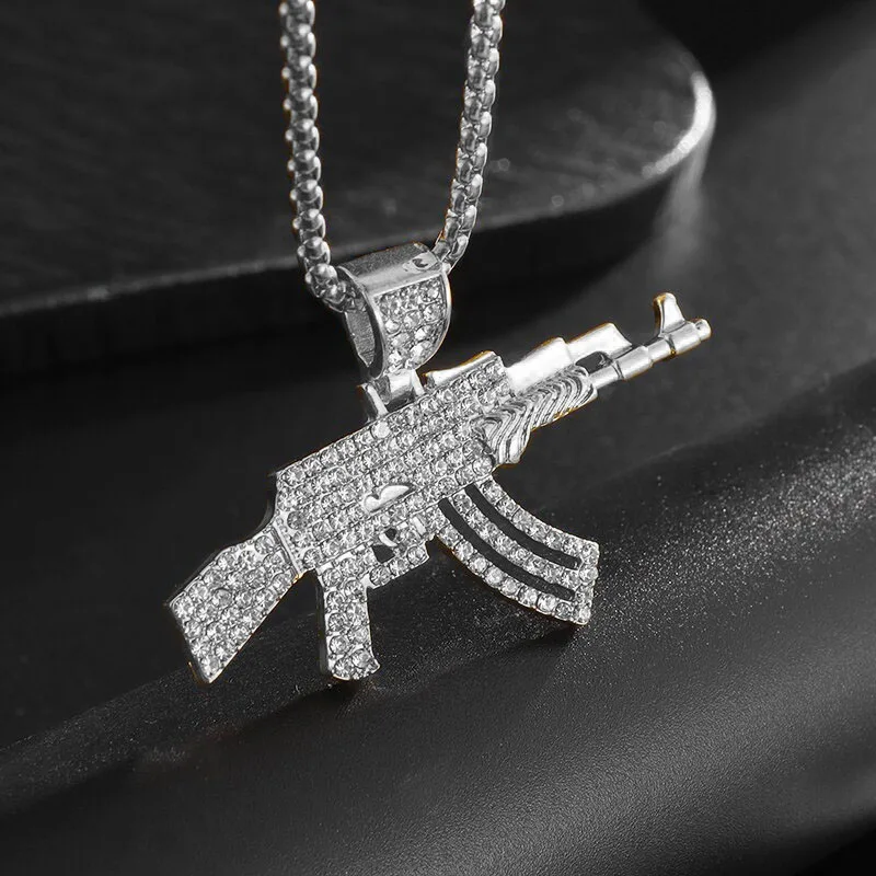 Exquisite Hip Hop Zircon Ak-47 Assault Rifle Pendant Necklace for Men and Women Street Rock Rap Party Jewelry