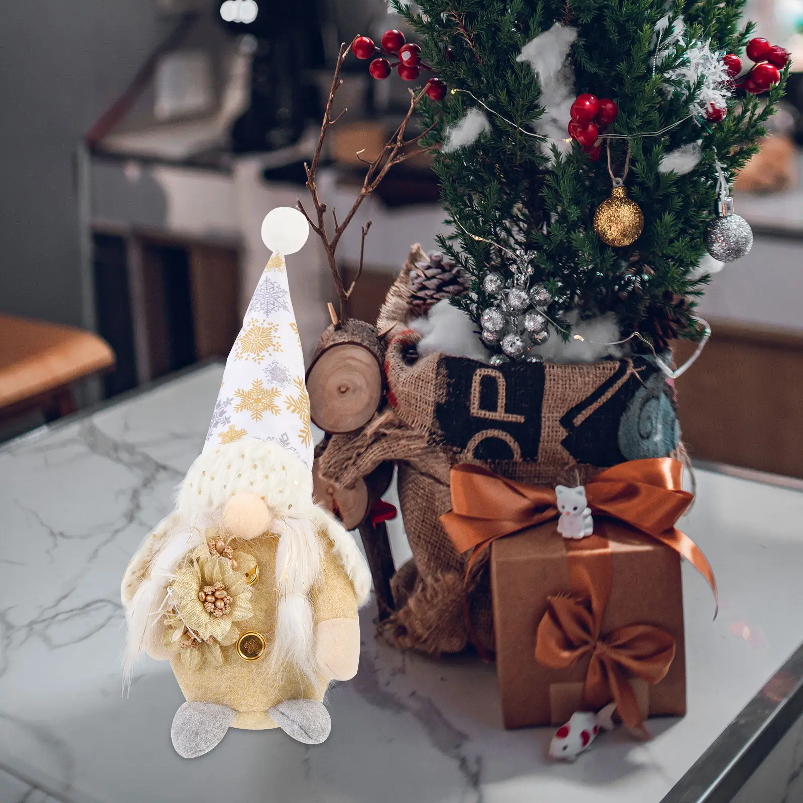 Christmas Gnome Ornament – Soft Decorative Holiday Home, Bar, Shop Window, Party Decoration & Gift