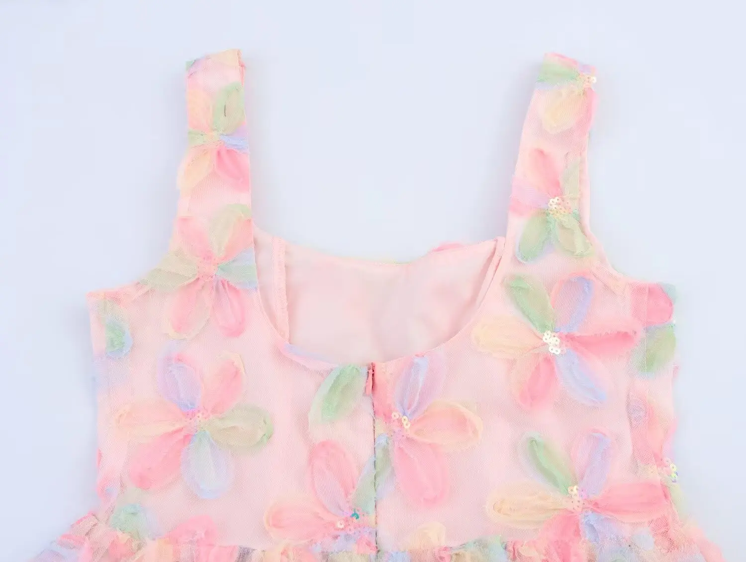   ملابس نسائية صيفية جديدة بمزاج عتيق مزين بالترتر الحلو فستان قصير بحمالات شبكية من قماش الجاكار