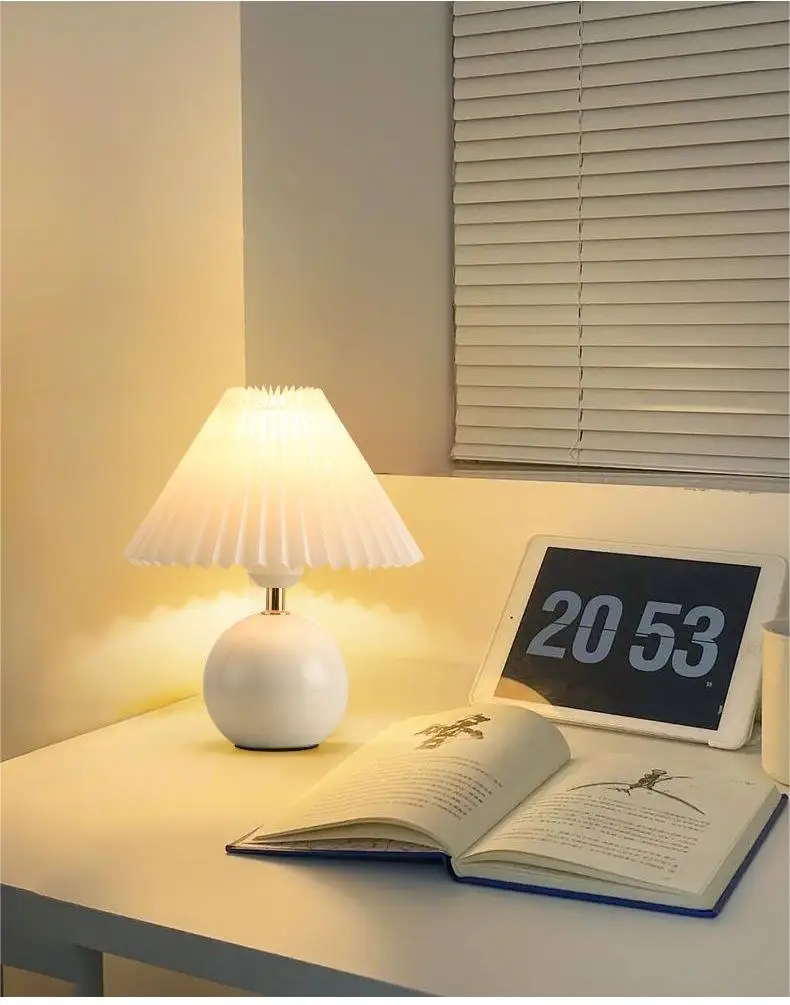 Vintage Nordic Cream Pleated Wind Table Lamp Decorated with Ceramic Atmosphere Cute Warm Comfortable Bedroom Nightlight