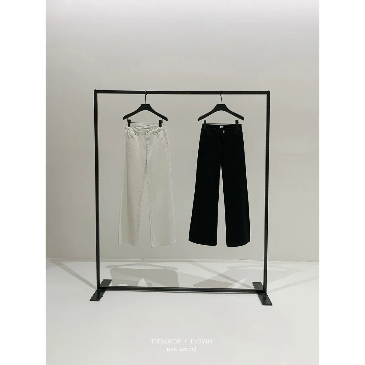 Рисунок 2 - Расклешенные джинсы для похудения