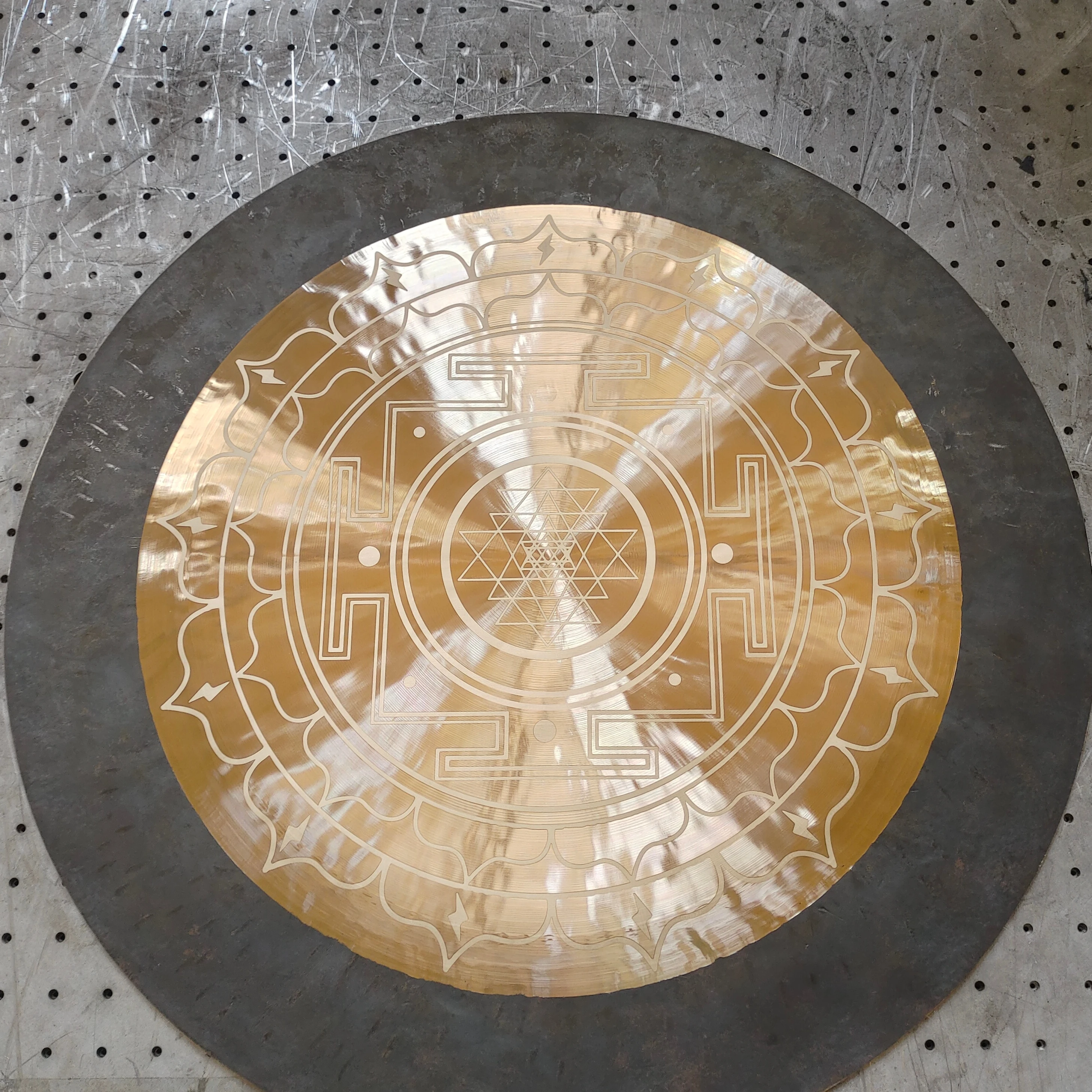22 Zoll 55 cm handlicher Mandala-Wind-Feng-Gong zur Klangheilung