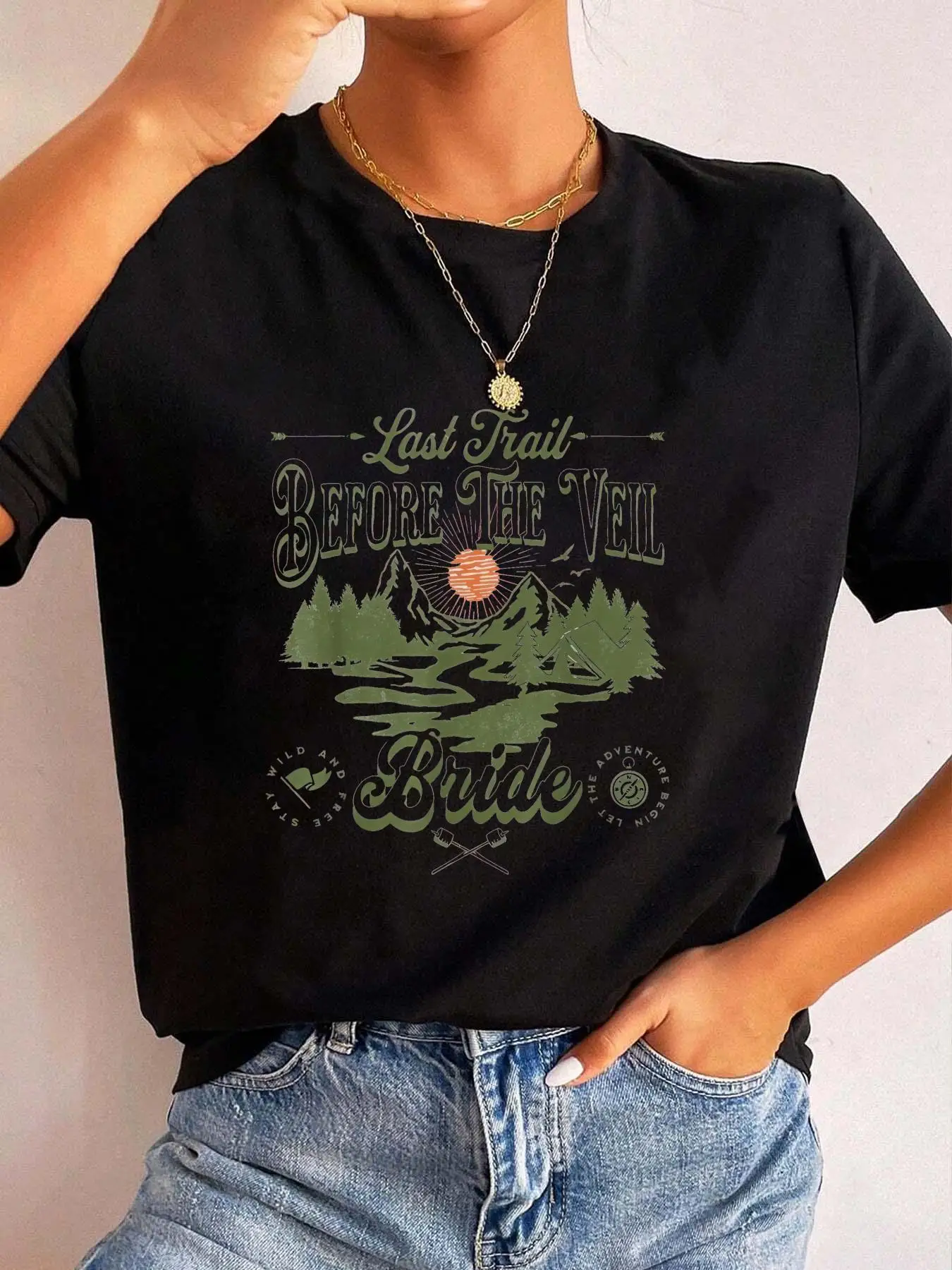 Mountain Camp Bachelorette Party Last Trail Before The Veil Camiseta gráfica divertida para mujer, camiseta informal de verano con cuello redondo y manga corta