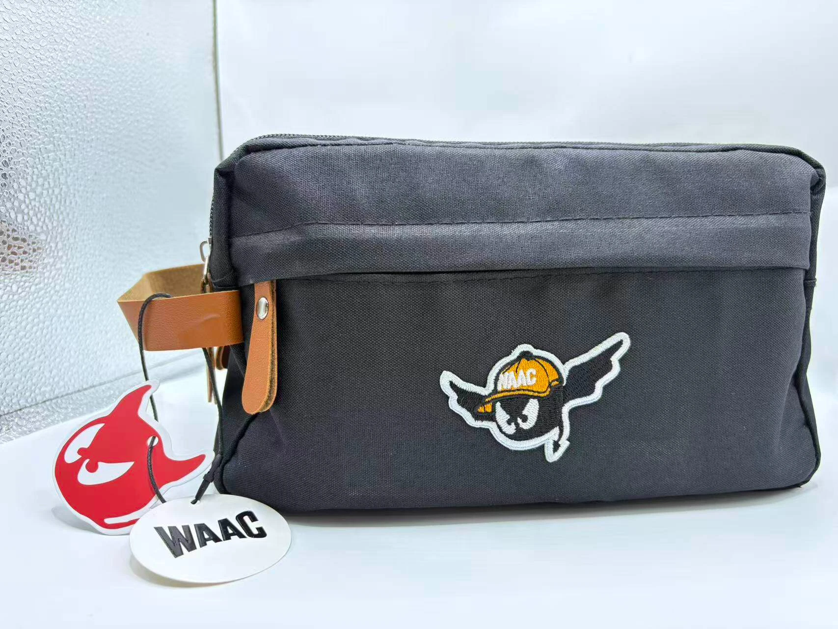 sac-de-rangement-double-couche-pour-golf-2026-–-rangement-multifonctionnel-avec-logo-brode-t-mark-–-sac-a-main-portable