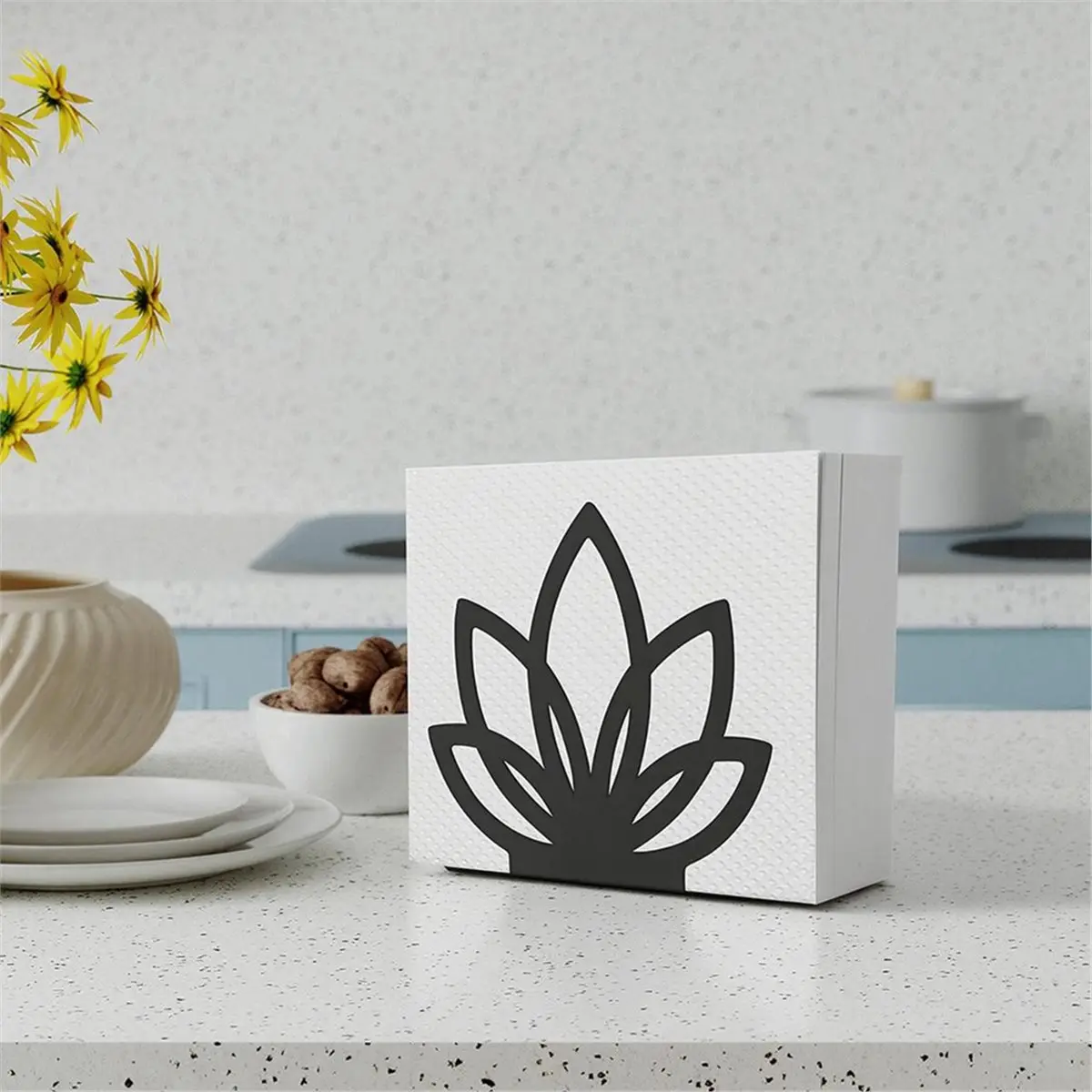Iron Napkin Holder Tabletop Decor Holder Decorative Metal Paper Tissue Stand for Kitchen Dining Table Black