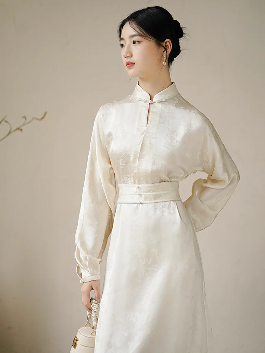 Improved version of qipao women's temperament standing collar, waist up, slimming out 2024 new Chinese style Chinese style dress