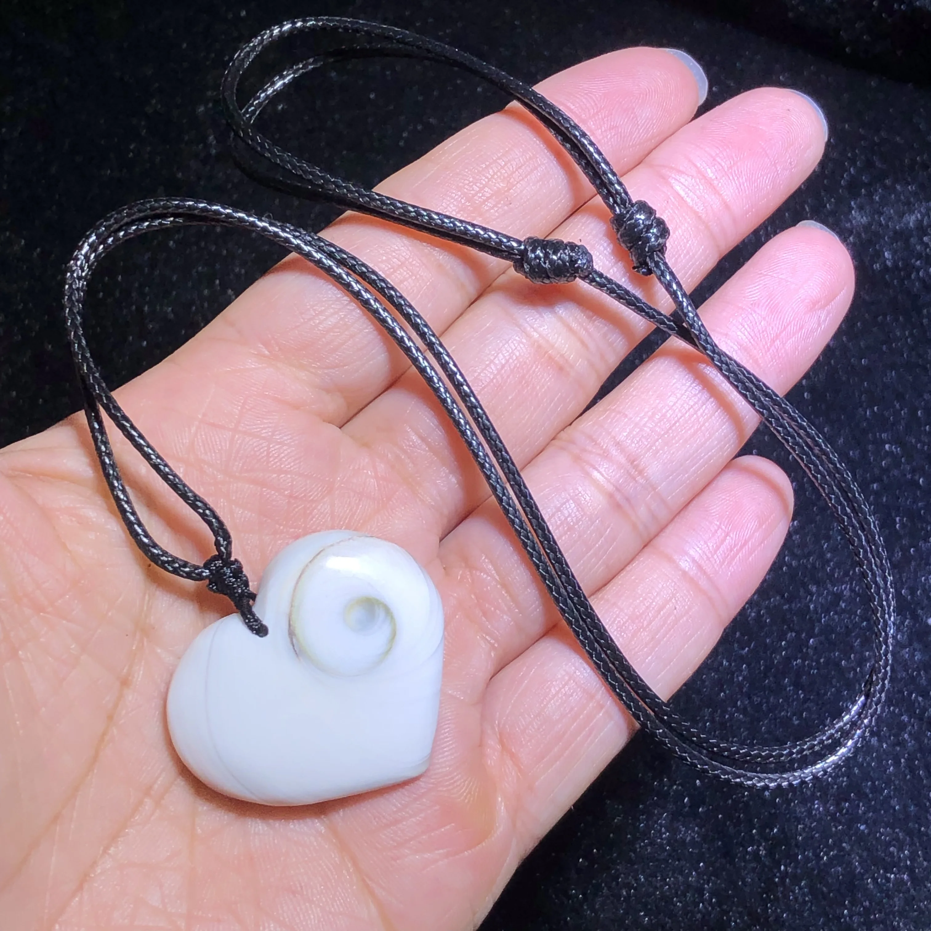 1 Pc Fengbaowu Natural Sun Shell Pendant Round Heart Shape Reiki Healing Fashion Jewelry Gift For Women Men