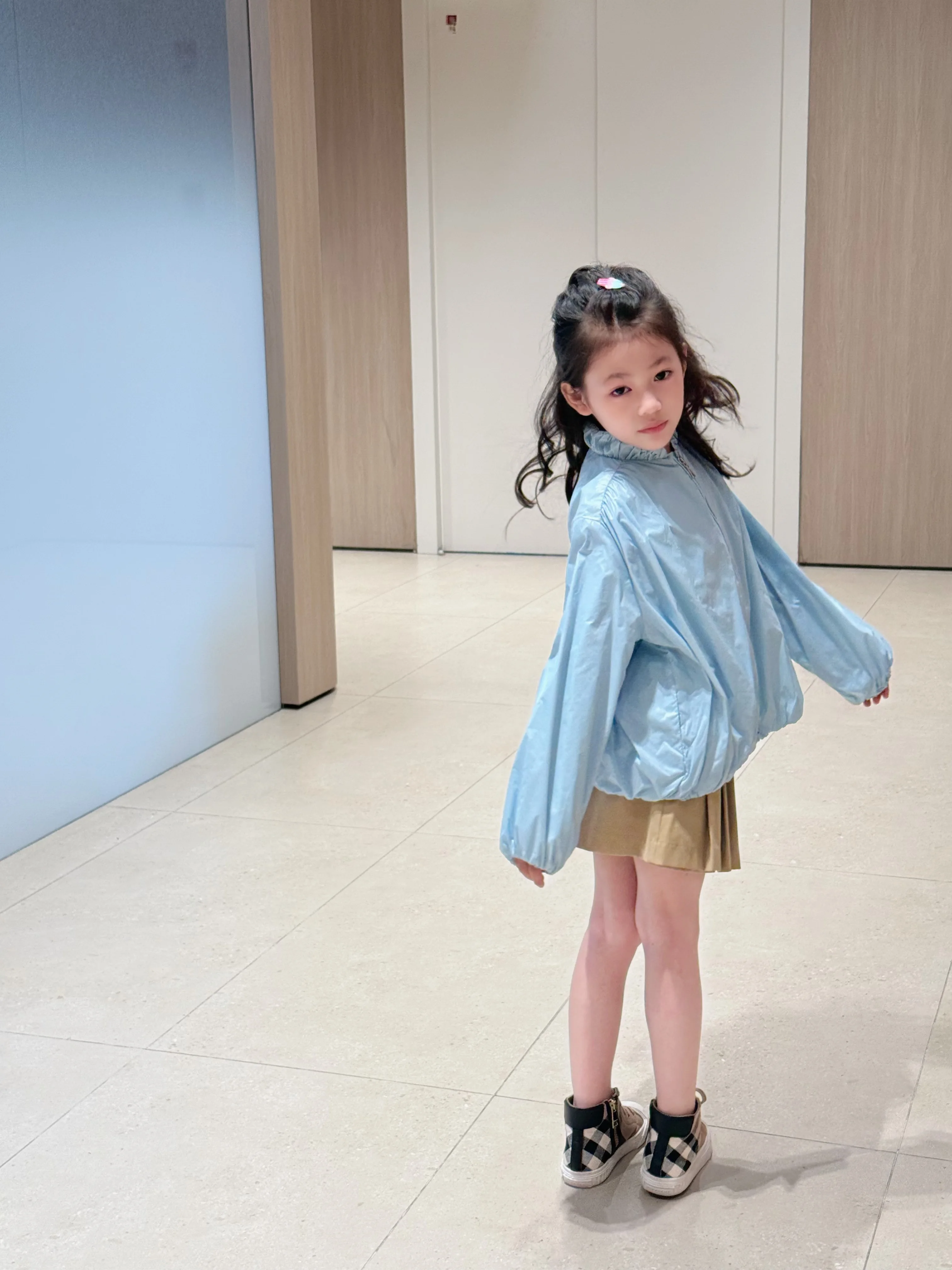 

Autumn New Girls Cream-Colored Sky Blue Flower Buds Collar Jacket