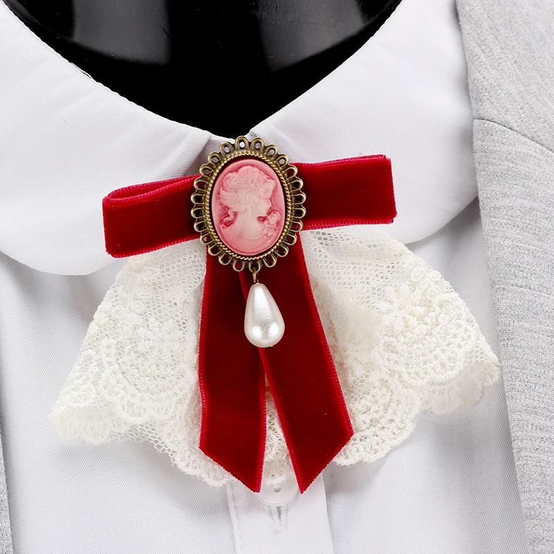 Elegant Lace Velvet Ribbon Bowknot Bronze Plated Queen Cameo Beauty Head Venetian Pearl Water Drop Women Brooch Lapel Pins Gifts
