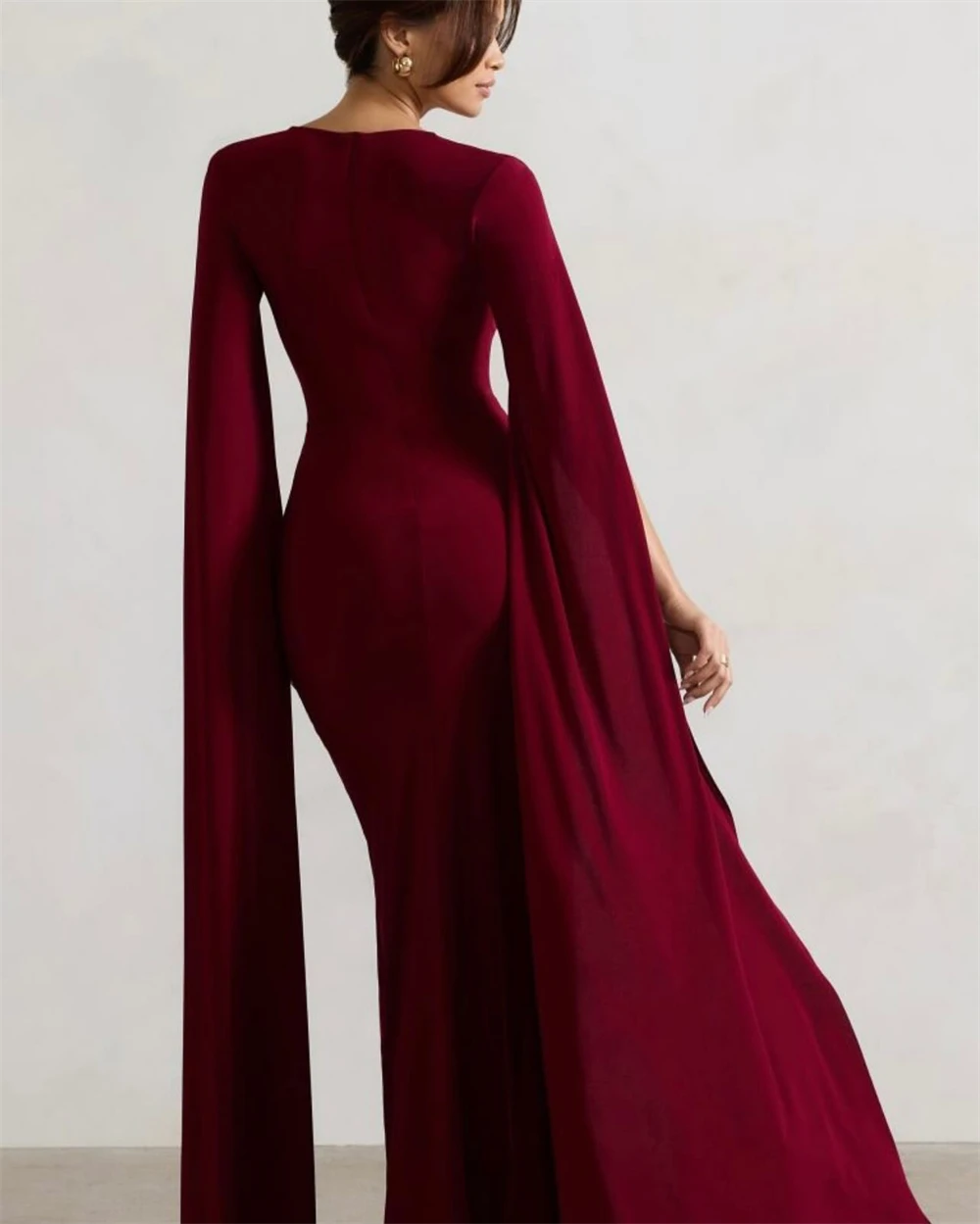 カスタマイズされたマーメイド優雅なレッドベロアイブニングドレスフォーマルボートネック長袖ウエディングドレス気質スイープトレイン