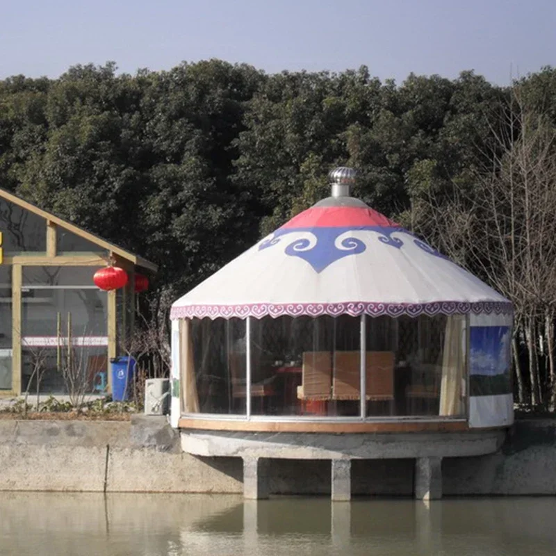 Tenda yurta mongola di lusso in vendita La struttura del telaio in acciaio può resistere al vento, mantenere caldo, spostare e prevenire la pioggia.