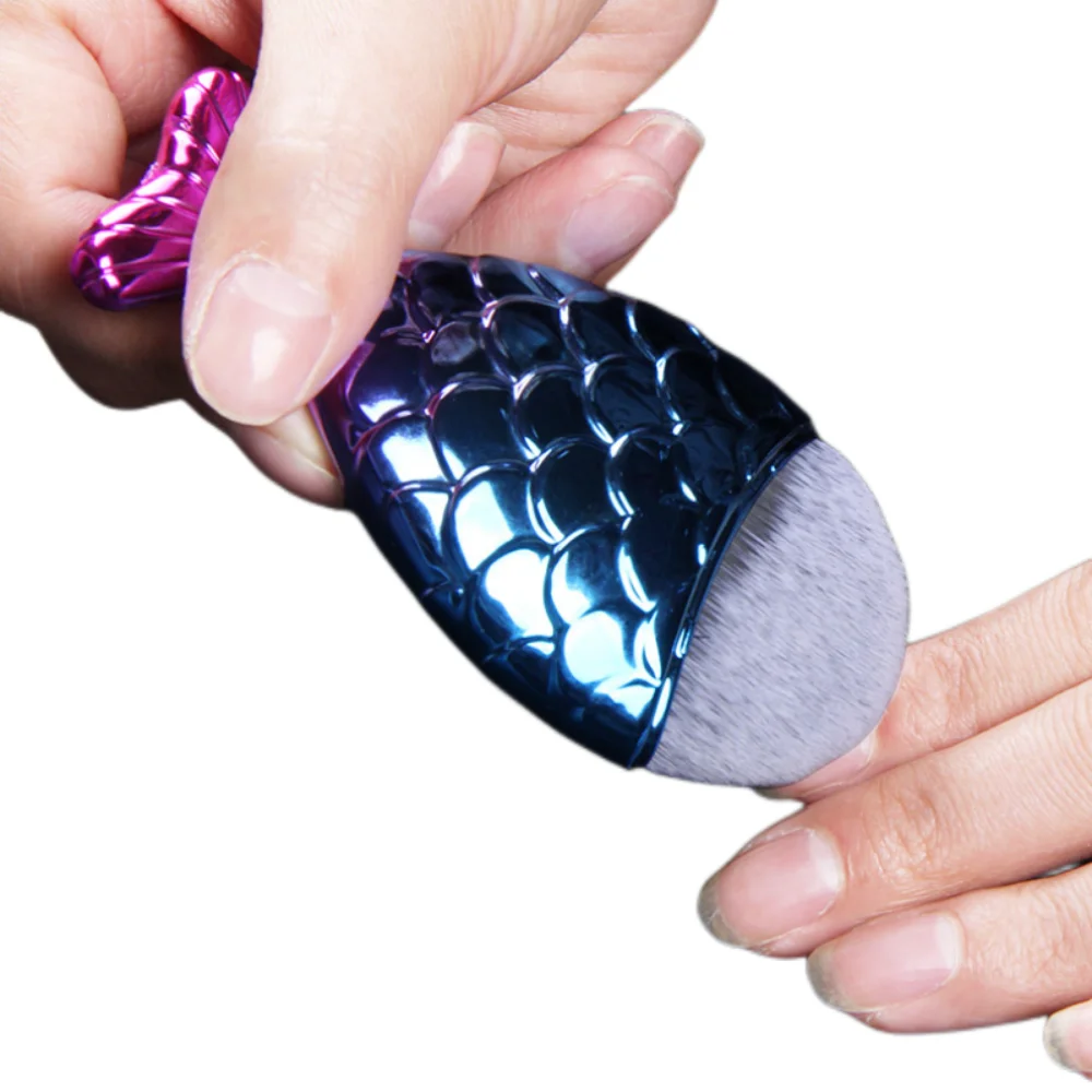 Fish Tail Shaped Nail Brush Cosmetic Brushes Soft Cleaning Dust Powder for Nails Care Manicure Tool Nail Brushes Fishtail Bottom