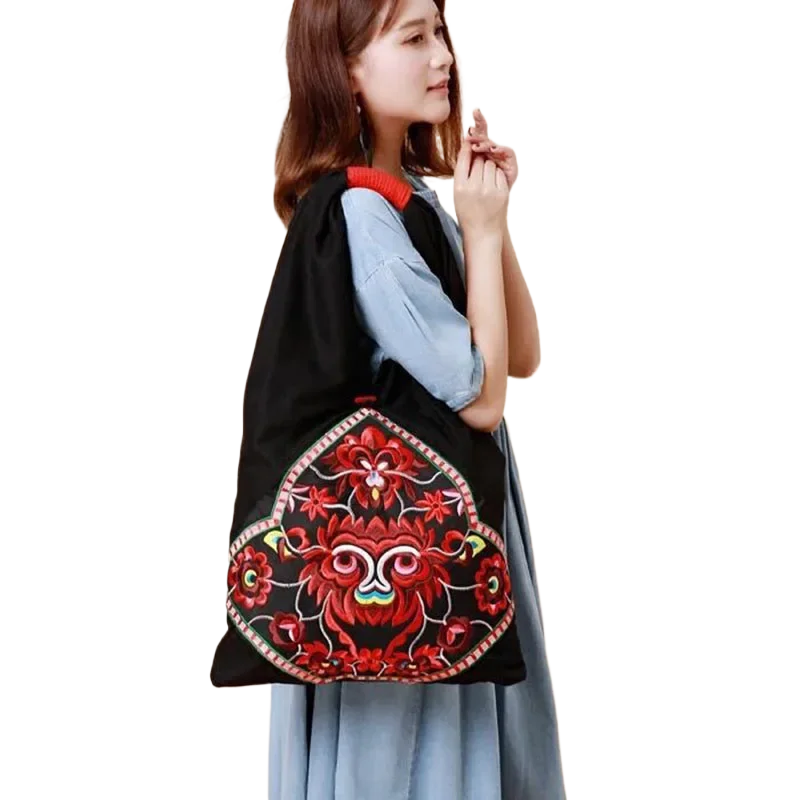 

Women's Lightweight Bohemian Style Canvas Shoulder Bag with Traditional Embroidery Large Capacity Casual Tote Bag