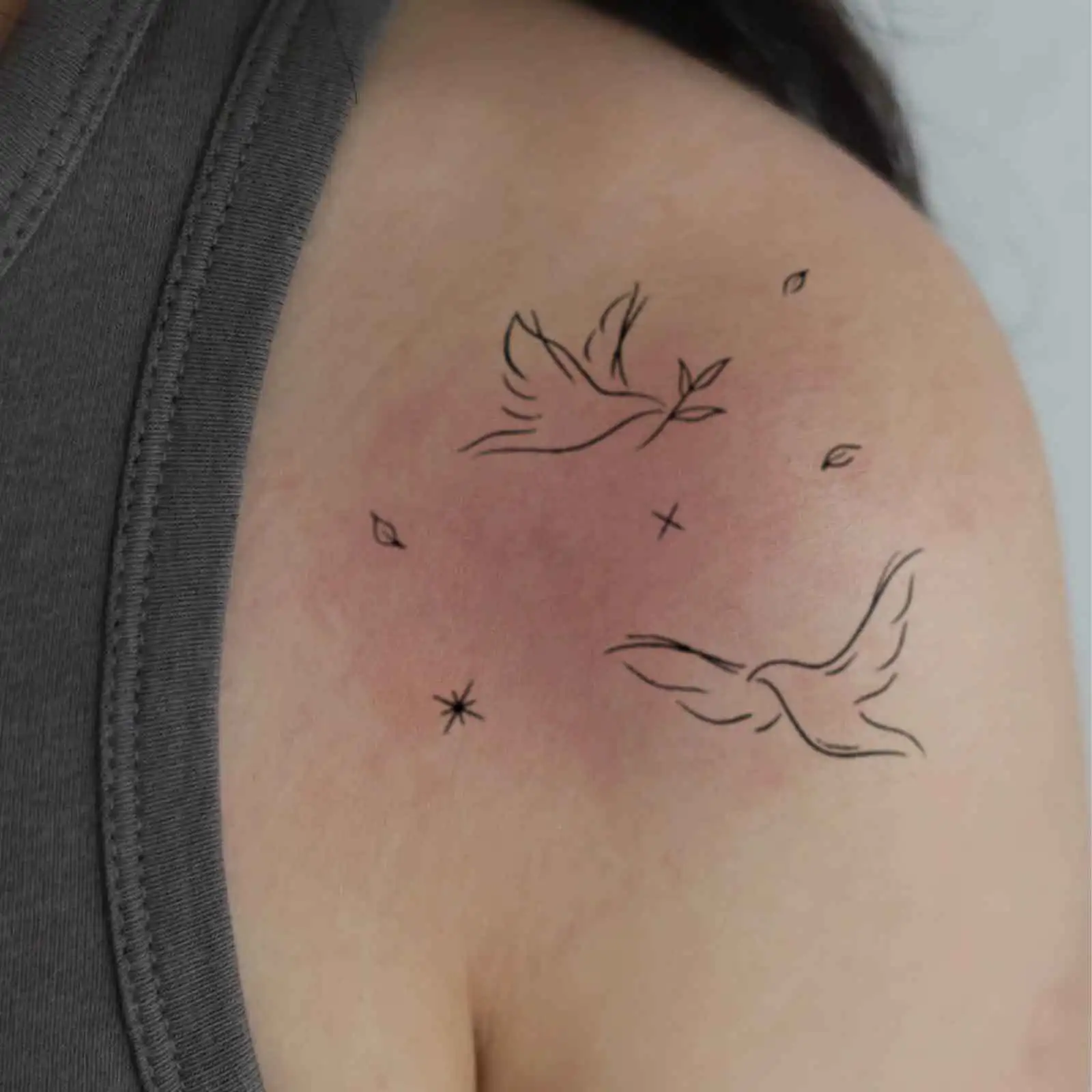 Minimalist Leaf Vine Tattoo Sticker Waterproof Long Lasting Fine Line Temporary Tattoo for Women Finger Hand
