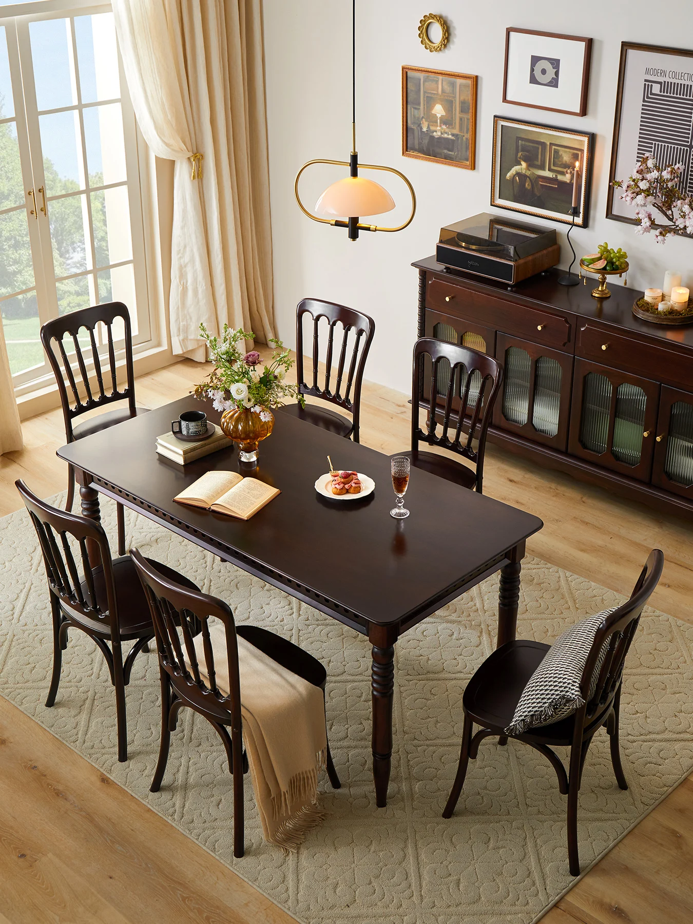 American Simple Modern Solid Wood Furniture Dining Tables and Chairs Set French Retro Furniture Small Apartment Table Home