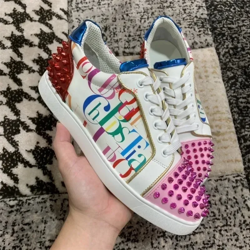 

Luxury Brand Letter Pattern Leather Red Bottoms Low Top Rivets Shoes For Men's Casual Flats Loafers Women's Pink Spiked Sneakers