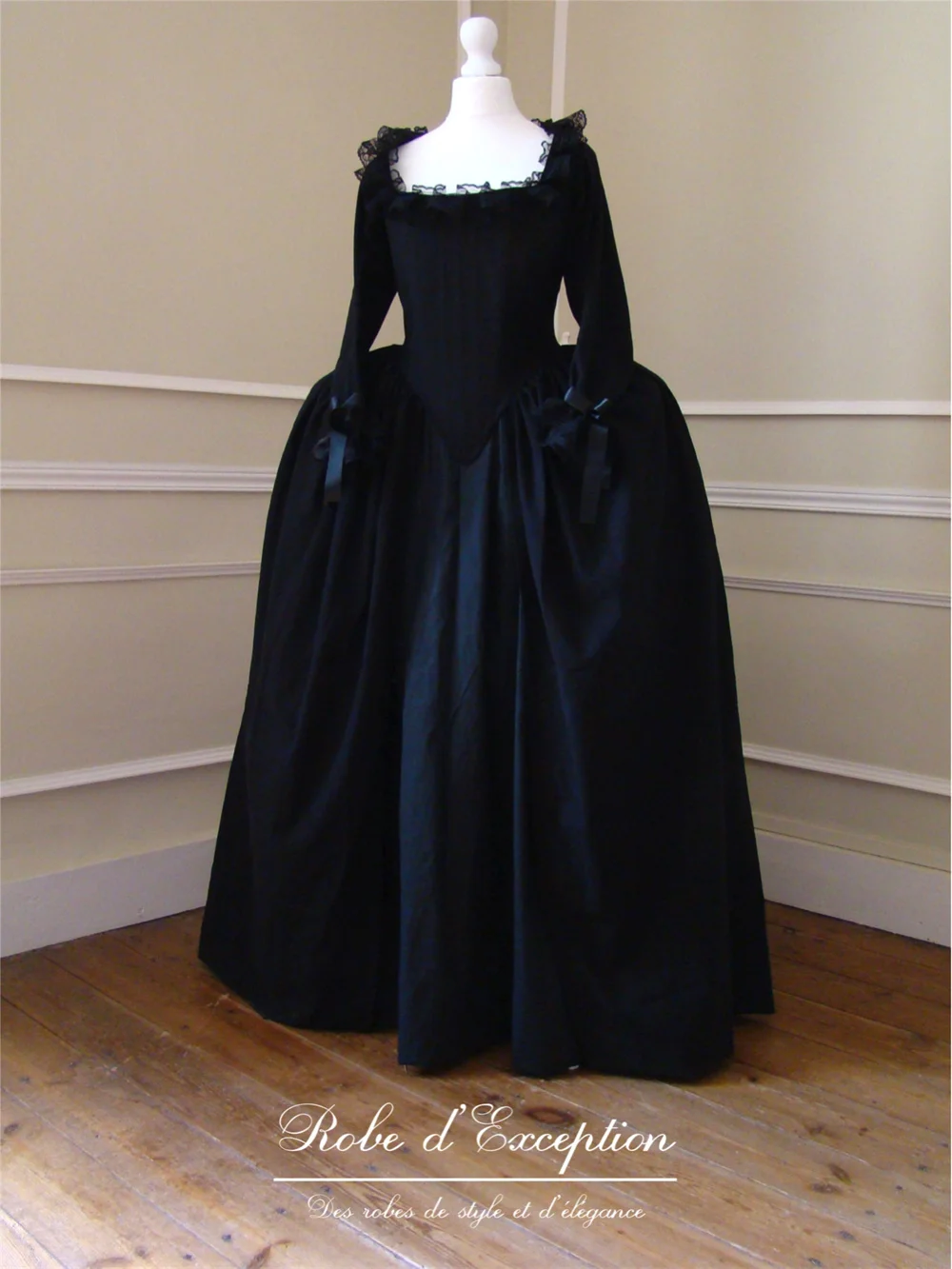 

18th Century Marie Antoinette Dress Victorian Rococo Ball Gown Long Sleeves Bridal Princess Costume Black Colonial Dress