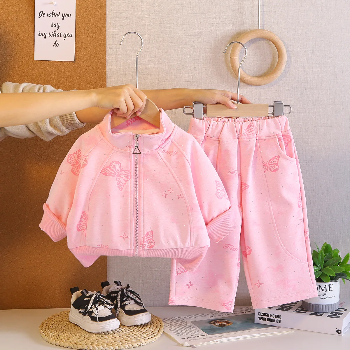 Baby Girls 2 Piece Outfits Set 2026 Spring Autumn Cute Butterfly Star Print Zip Up Sweatshirt + Elastic Waist Pants Kids Clothes