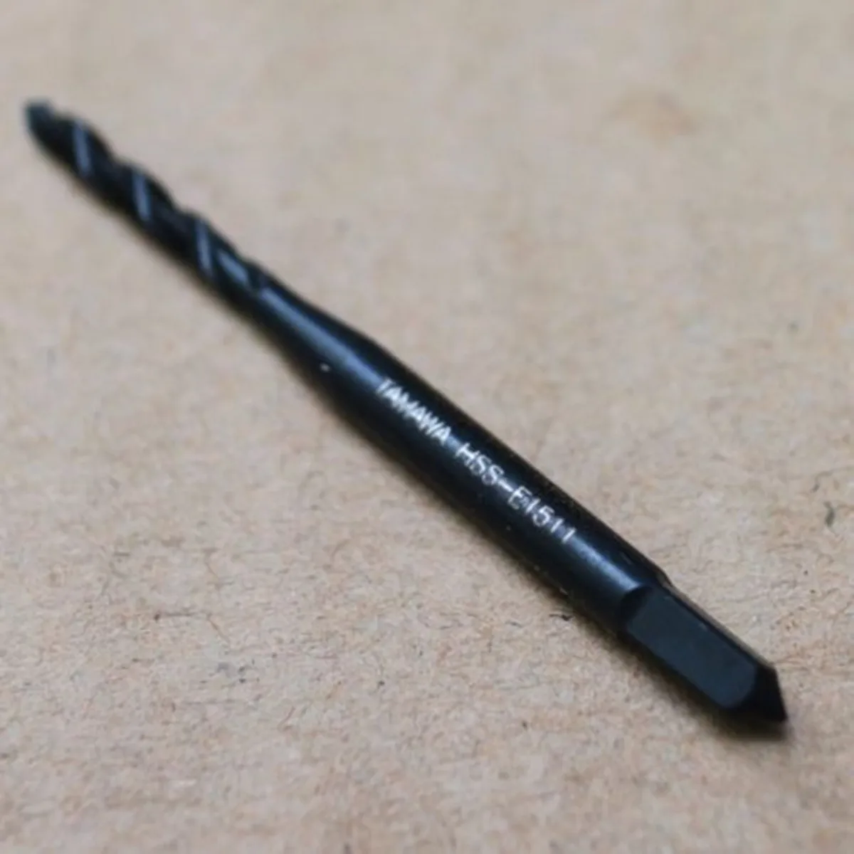 M1 M1.2 M1.4 M1.6 M1.7 M1.8 M2 M2.5 M2.6 M3 M3.5 M4 M5 M6 M8 M10 M12 M14 M16 M20 Metric HSS Spiral Right hand Tap