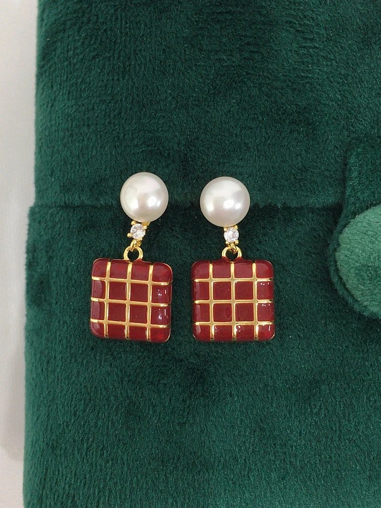 

ZHBORUINI 2024 New Natural Freshwater Pearl Earrings for Women Red Square 14K Gold Earrings S925 Pure Silver Earrings Needles