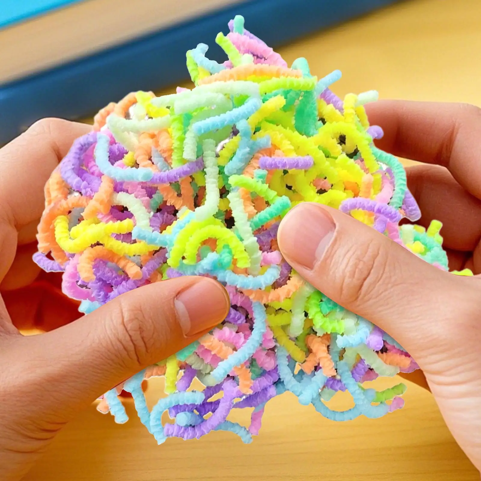 

Игрушки для розыгрышей, движущиеся поддельные сенсорные игры, 50 г, страшные забавные маленькие игрушки-непоседы для дома, школы, офиса, ежедневных путешествий, самолетов, вечеринок