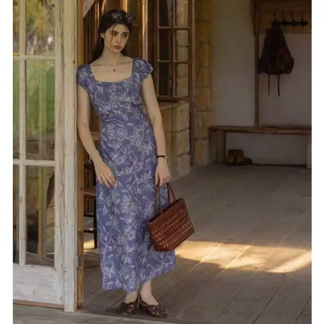 ชุดเดรสประเทศฝรั่งเศส - ชุดเดรสลายดอกไม้คอเหลี่ยม Smocked Back, ชุดเดรสชาวินเทจสีม่วงสําหรับผู้หญิง f176