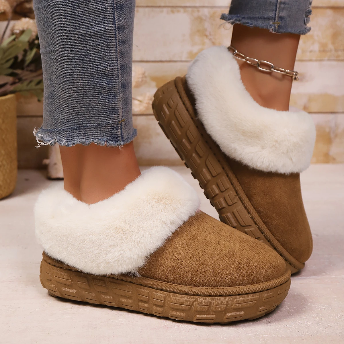

2025 New Warm Fashion Boots Women Winter Flats Lightweight Shoes Short Plush Fur Ankle Snow Boots Casual Shoes Sport Suede Boots