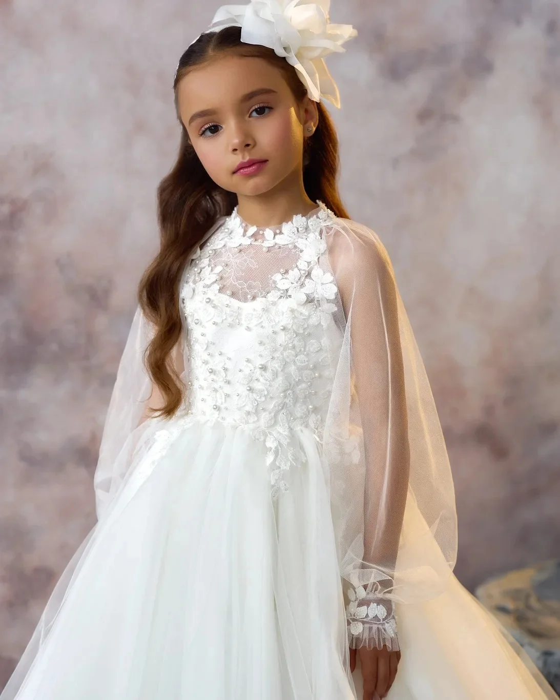 Customized Graceful Flower Girl Dresses For Wedding Appliques Pearls Full Sleeves Gorgeous Princess Formal Events Banquet Gown