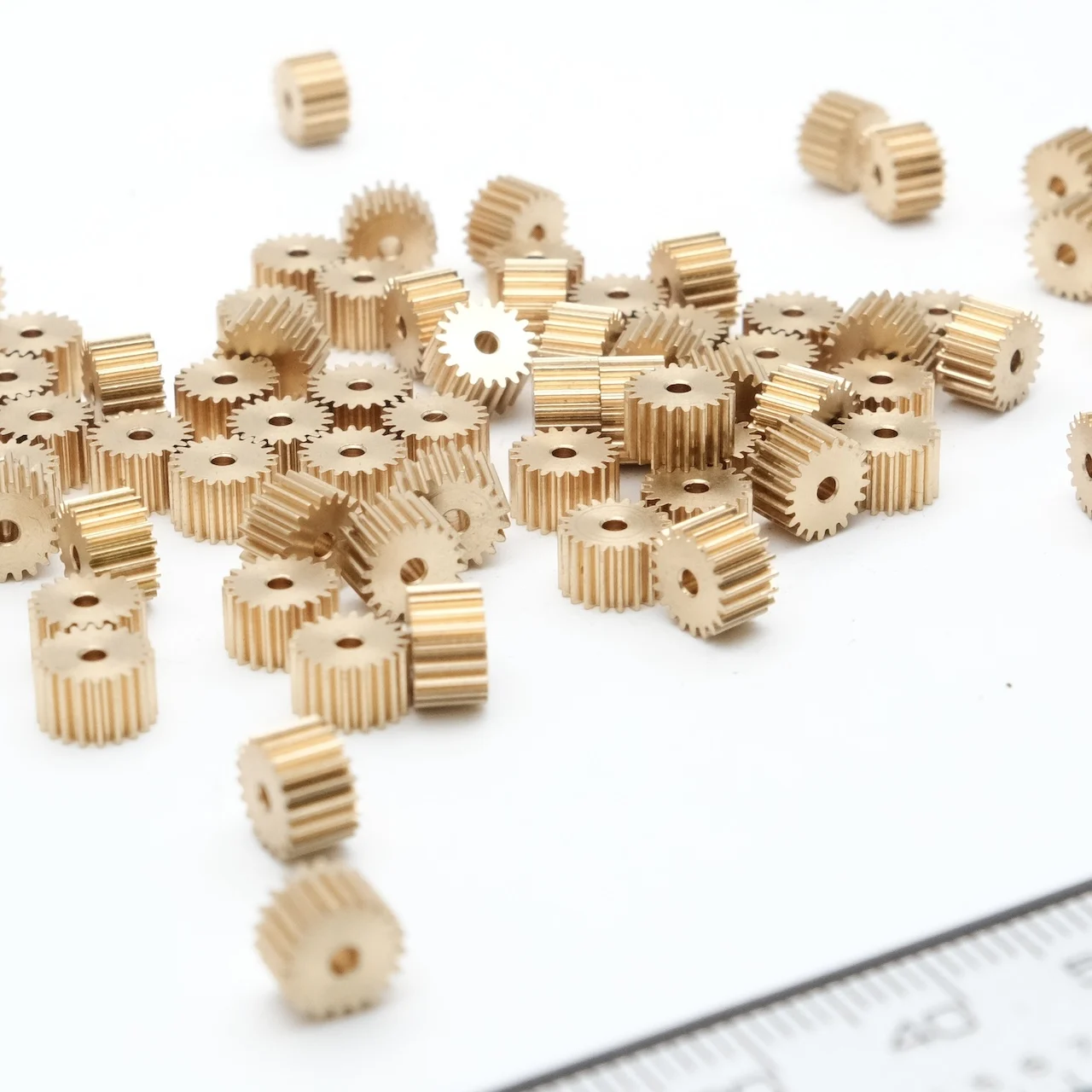 Automation Equipment Gear 0.3 Modulus for DIY Monitoring Camera Electric Curtain Motor Toy Differential Metal Wheel Accessory