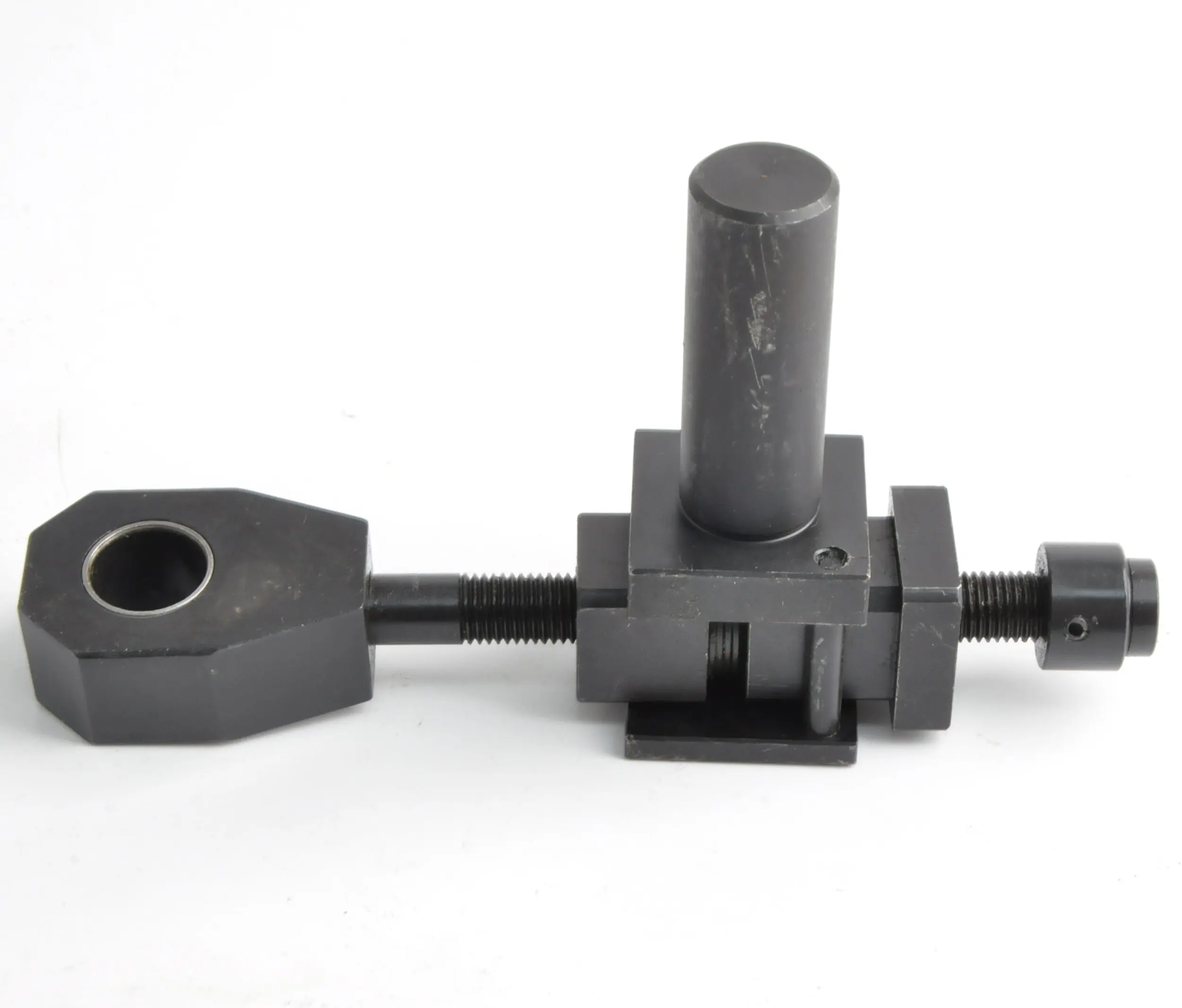 Najwyższej jakości śruba regulacyjna wałka wodnego 71.030.263 71.030.261 CD102 SM102 do maszyn drukarskich Heidelberg ﻿   Części